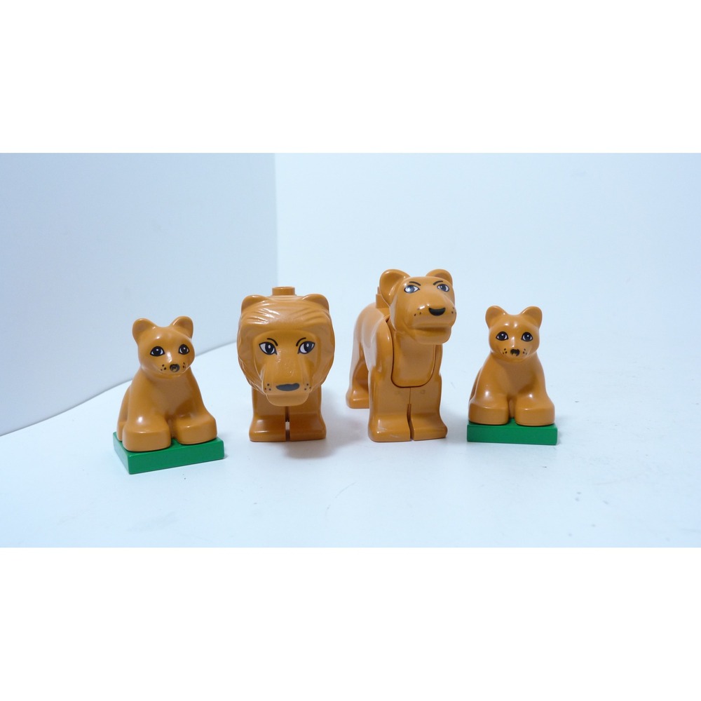 LEGO Duplo Lion Family Safari Zoo Figures Lioness and Cubs 4 Piece Set